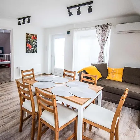 Appart hôtel Zier Balatonszárszó